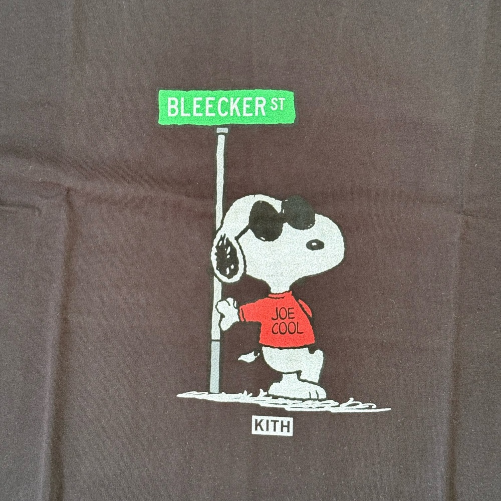 Men's KITH for Peanuts khm033401-001 Joe Cool Street Tee Black Sz L Large NEW - Picture 2 of 8